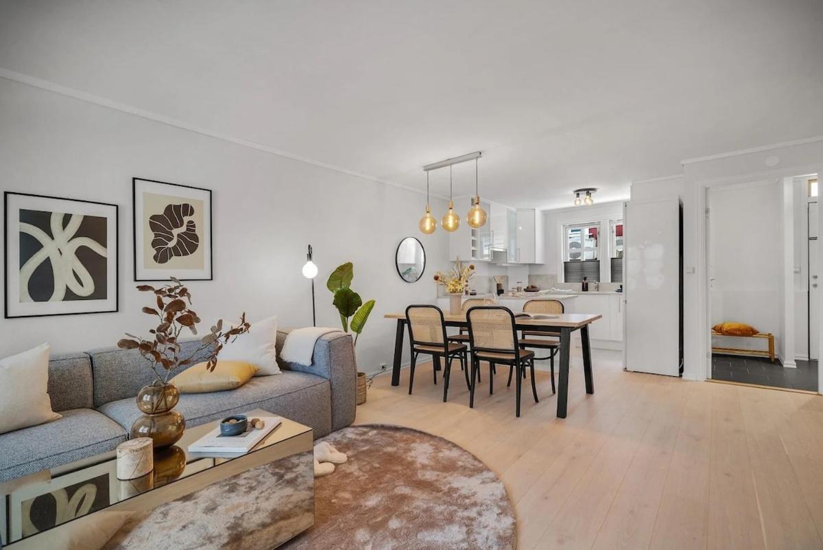 Modern Apartment In Bergen City Center - 5 Bedrooms - 1 Minute To Bryggen Bergen